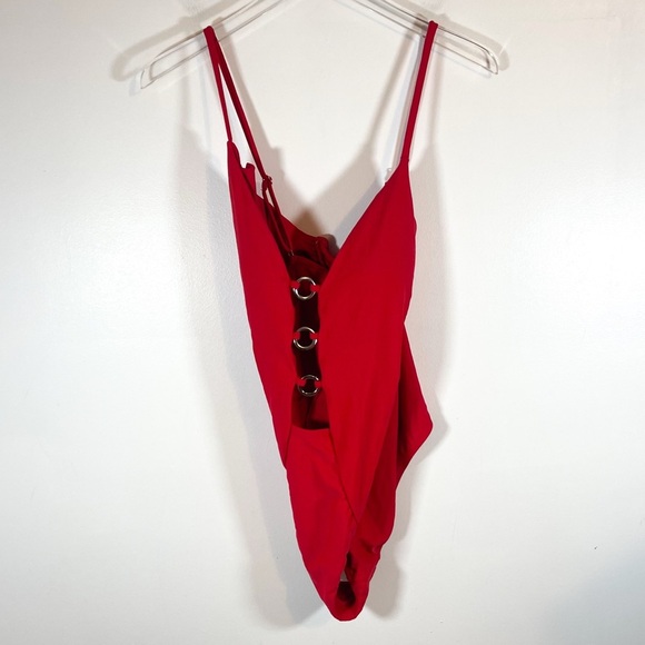 NWT Fashion Nova Gabriela Cut Out 1 Piece Swimsuit - Red Plus Size 2X - Picture 6 of 8